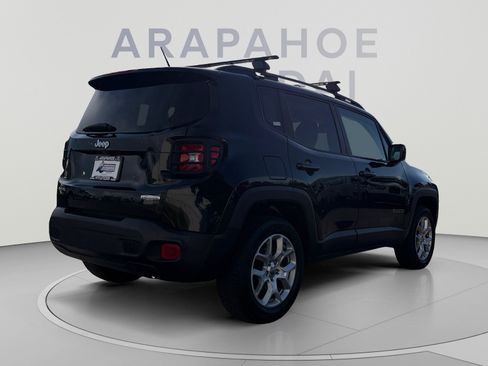 Used 2017 Jeep Renegade Latitude AWD/4WD image 5