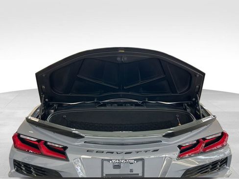 Used 2025 Chevrolet Corvette Z06 RWD image 38