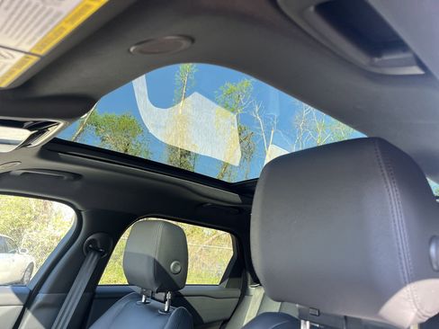 Used 2026 Land Rover Range Rover Velar Dynamic SE image 14