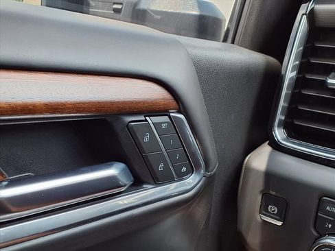 Used 2025 GMC Sierra 3500 Denali Ultimate AWD/4WD image 33