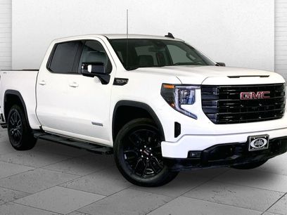 Used 2022 GMC Sierra 1500 Elevation w/ Elevation Premium Package
