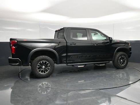 Used 2023 Chevrolet Silverado 1500 ZR2 w/ Technology Package AWD/4WD image 14