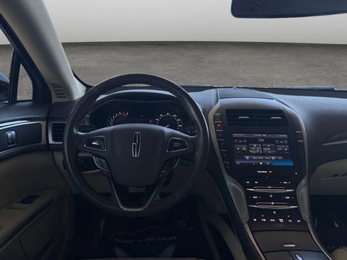 Used 2013 Lincoln MKZ FWD image 26
