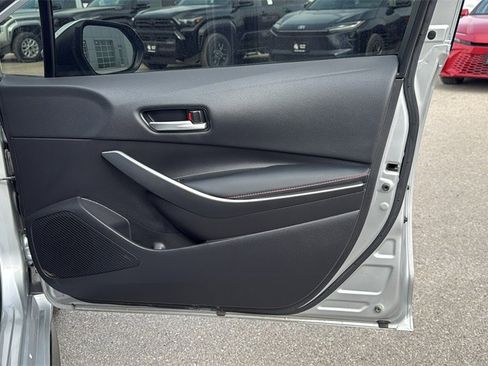 Used 2025 Toyota Corolla SE image 26
