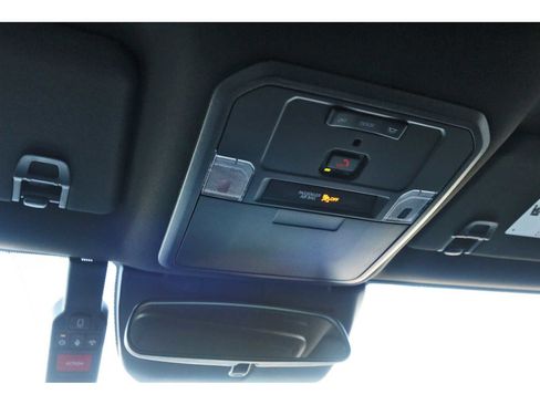 Used 2024 Toyota Tacoma SR image 21