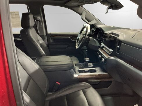 Used 2024 GMC Sierra 1500 Elevation w/ Elevation Premium Package image 15