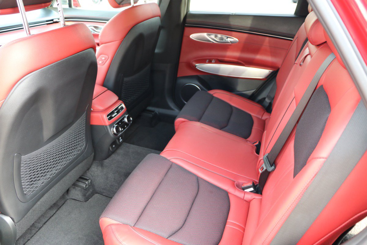 Used 2023 Genesis GV70 2.5T w/ Sport Prestige Package AWD/4WD image 34