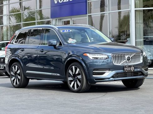 Certified 2023 Volvo XC90 T8 Ultimate w/ Lounge Package AWD/4WD image 7