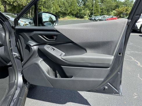 Certified 2025 Subaru Crosstrek 2.0i Premium image 8