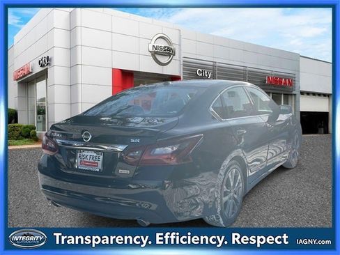 Used 2018 Nissan Altima 2.5 SR w/ SR Special Edition image 6
