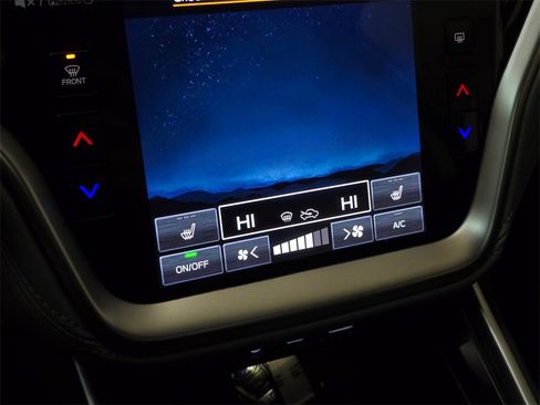 Used 2023 Subaru Outback Premium image 29