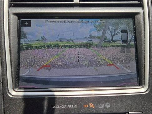 Used 2017 Lincoln MKX Reserve FWD image 13