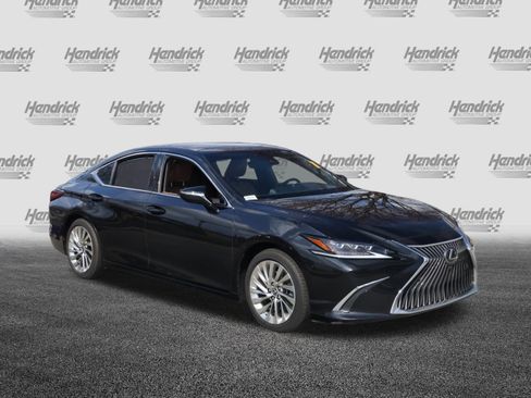 Used 2019 Lexus ES 350 Ultra Luxury w/ Accessory Package 2 image 2