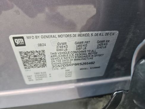 Used 2024 Chevrolet Equinox EV RS FWD image 29