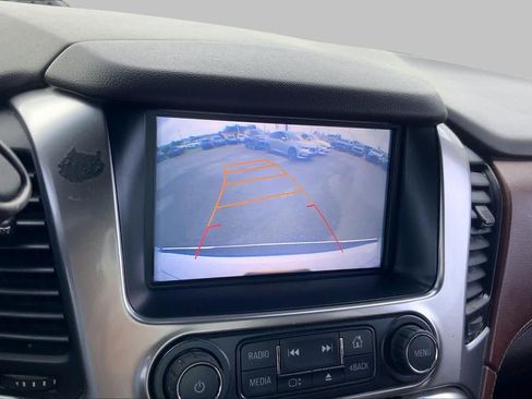 Used 2017 Chevrolet Suburban Premier RWD image 27