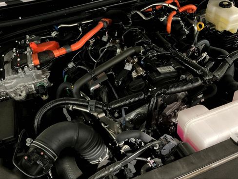 Used 2025 Toyota 4Runner 4WD image 30