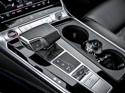 Used 2021 Audi RS 7 Sportback w/ Black Optic Package image 38