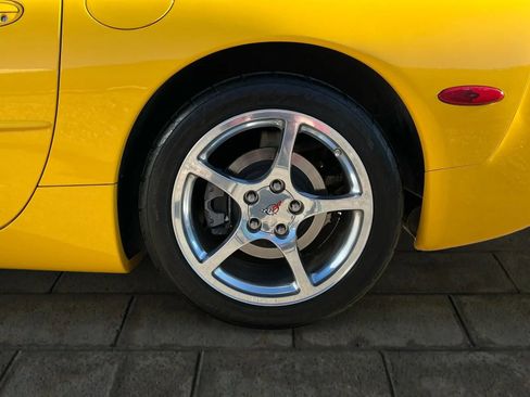 Used 2003 Chevrolet Corvette Convertible w/ Preferred Equipment Group1 image 15