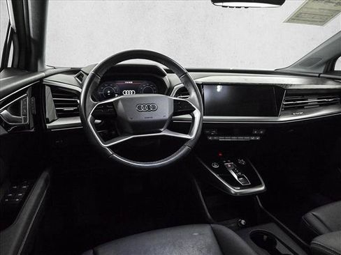 Used 2024 Audi Q4 e-tron Premium AWD/4WD image 19