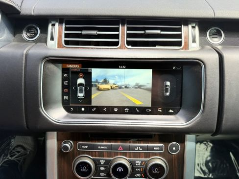 Used 2017 Land Rover Range Rover Supercharged AWD/4WD image 36