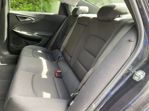 Used 2023 Chevrolet Malibu LT FWD image 35