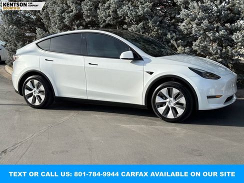 Used 2023 Tesla Model Y Long Range image 12