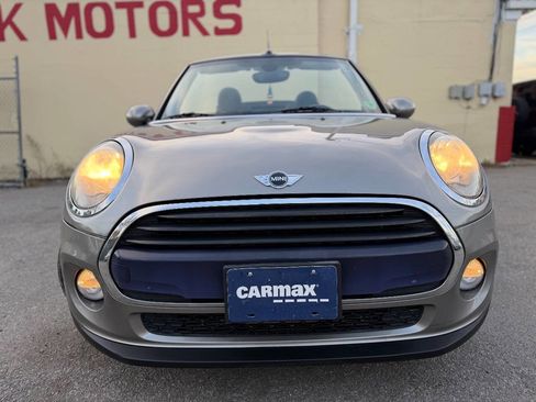 Used 2017 MINI Cooper Convertible image 2