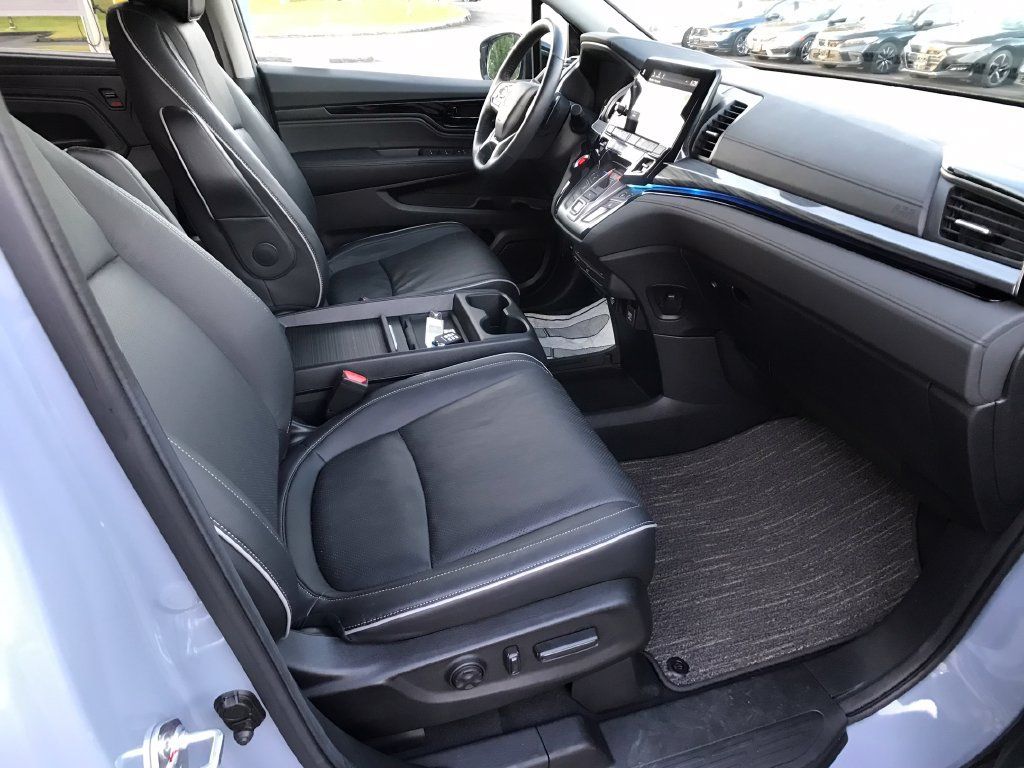 Certified 2024 Honda Odyssey Elite image 13