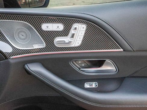 Used 2024 Mercedes-Benz GLS 63 AMG 4MATIC image 16