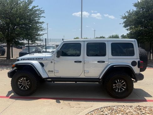 Used 2024 Jeep Wrangler Unlimited Rubicon 392 AWD/4WD image 2