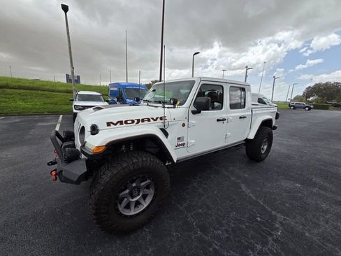 Used 2021 Jeep Gladiator Mojave AWD/4WD image 9