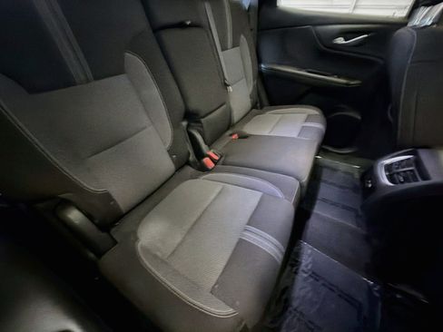 Used 2025 Chevrolet Blazer LT AWD/4WD image 14