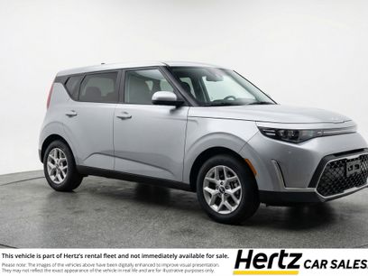 Used 2025 Kia Soul LX w/ LX Technology Package
