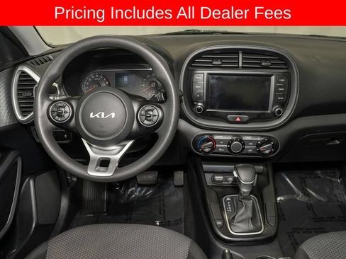 Used 2022 Kia Soul LX w/ Technology Package FWD image 6