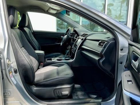 Used 2016 Toyota Camry XLE FWD image 14