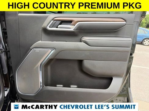 Used 2025 Chevrolet Silverado 2500 High Country w/ High Country Premium Package AWD/4WD image 32