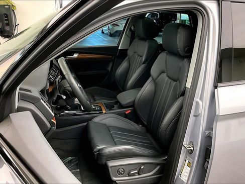 Certified 2023 Audi Q5 2.0T Premium Plus w/ Premium Plus Package image 7