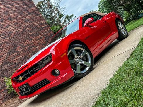Used 2011 Chevrolet Camaro SS w/ RS Package RWD image 3