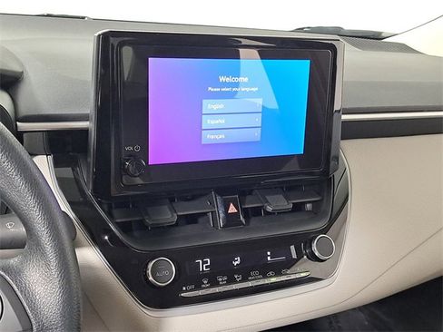Used 2025 Toyota Corolla LE w/ Convenience Package image 28