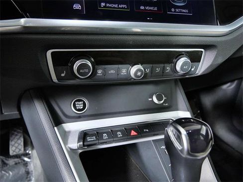 Certified 2022 Audi Q3 2.0T Premium w/ Convenience Package image 20