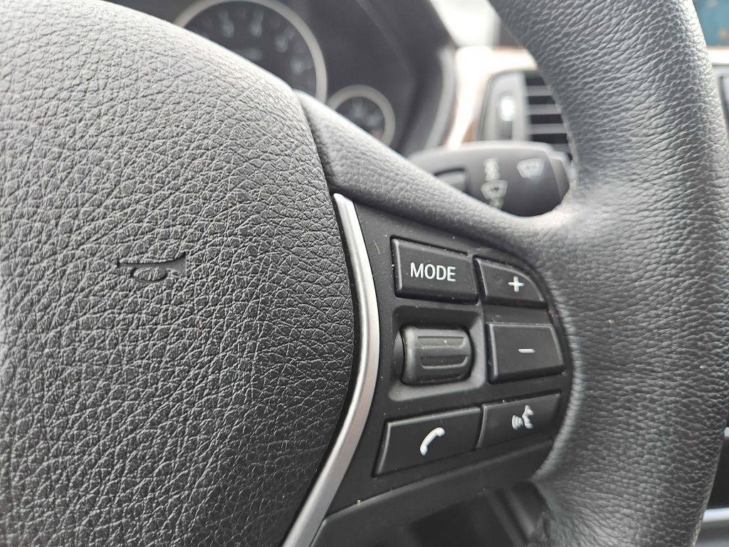 Used 2015 Chrysler 200 Limited w/ Convenience Group FWD image 37