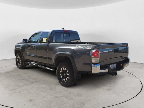 Used 2021 Toyota Tacoma TRD Off-Road w/ TRD Premium Off Road Package AWD/4WD image 7
