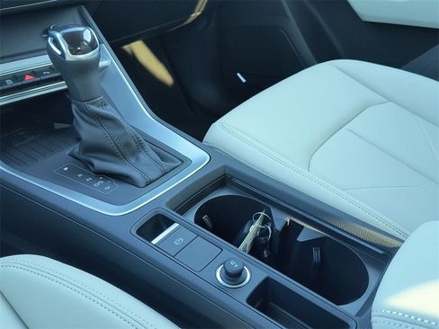 New 2025 Audi Q3 2.0T Premium Plus image 10