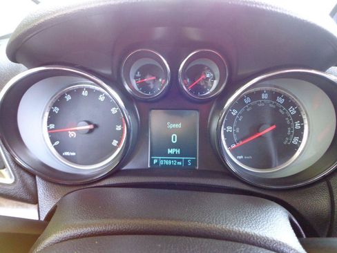 Used 2015 Buick Encore Convenience AWD/4WD image 24