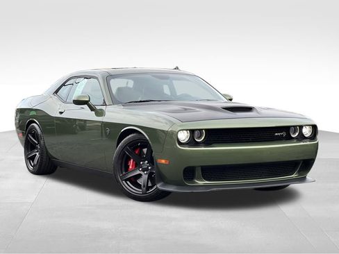 Used 2018 Dodge Challenger SRT Hellcat image 7