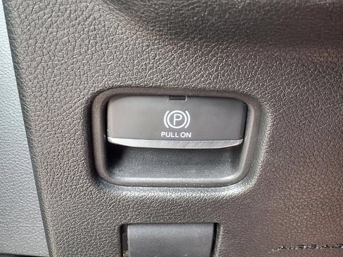 Used 2022 Jeep Grand Cherokee L Limited AWD/4WD image 6