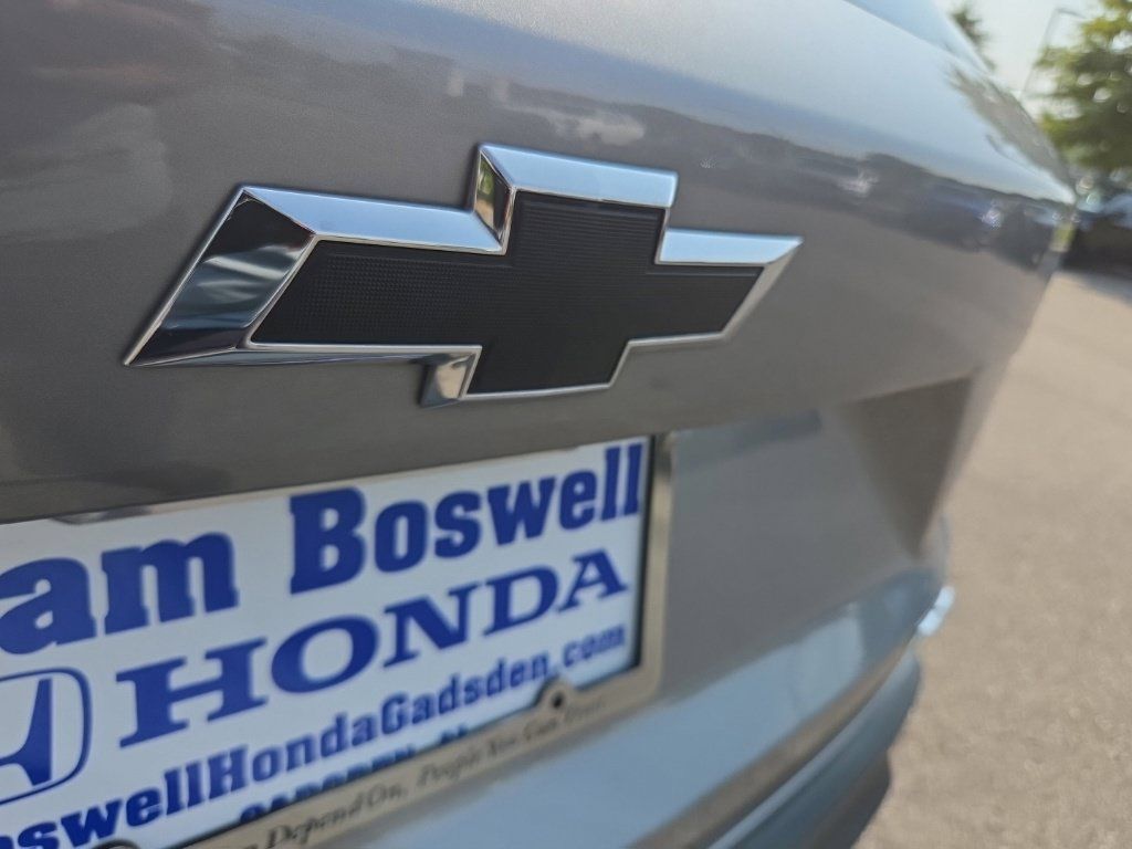 Used 2025 Chevrolet Trax RS w/ Sunroof Package FWD image 60