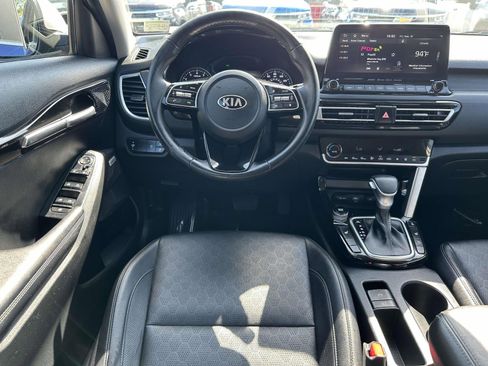 Used 2021 Kia Seltos SX image 10