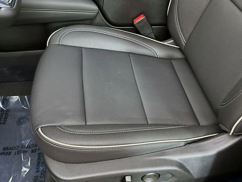 New 2026 Chevrolet Suburban Premier image 22