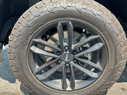 Used 2022 Ford F150 Lariat w/ Equipment Group 502A High AWD/4WD image 9